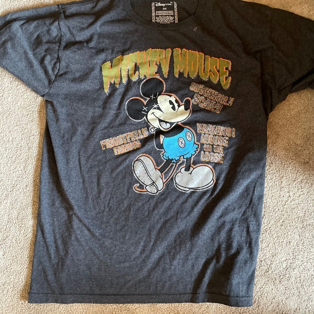 Disney Store Halloween Tee Shirt Size XXL